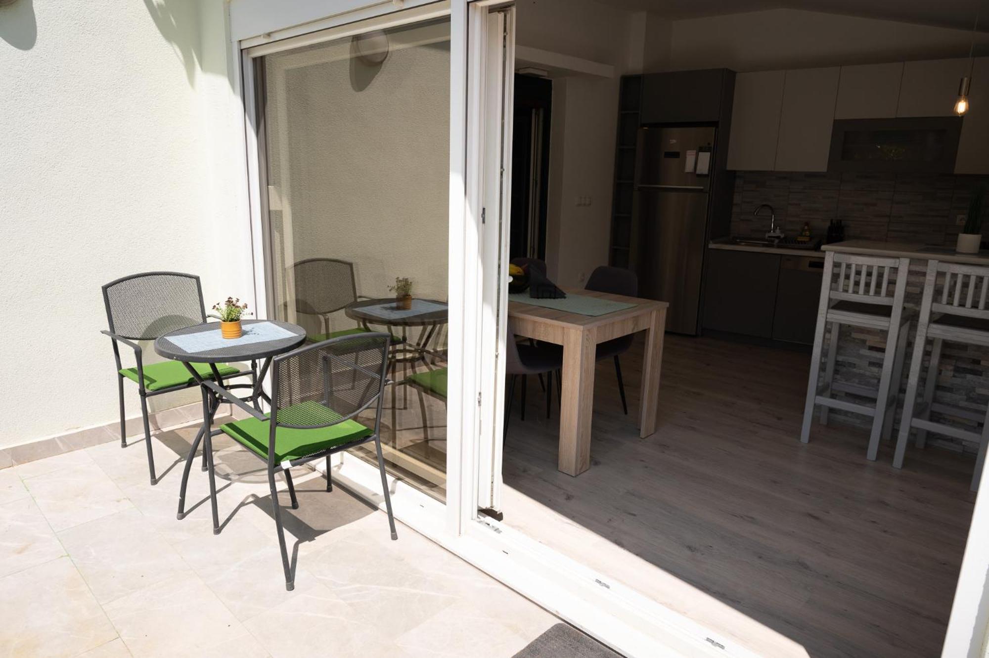 Ap Apartment Mostar Buitenkant foto