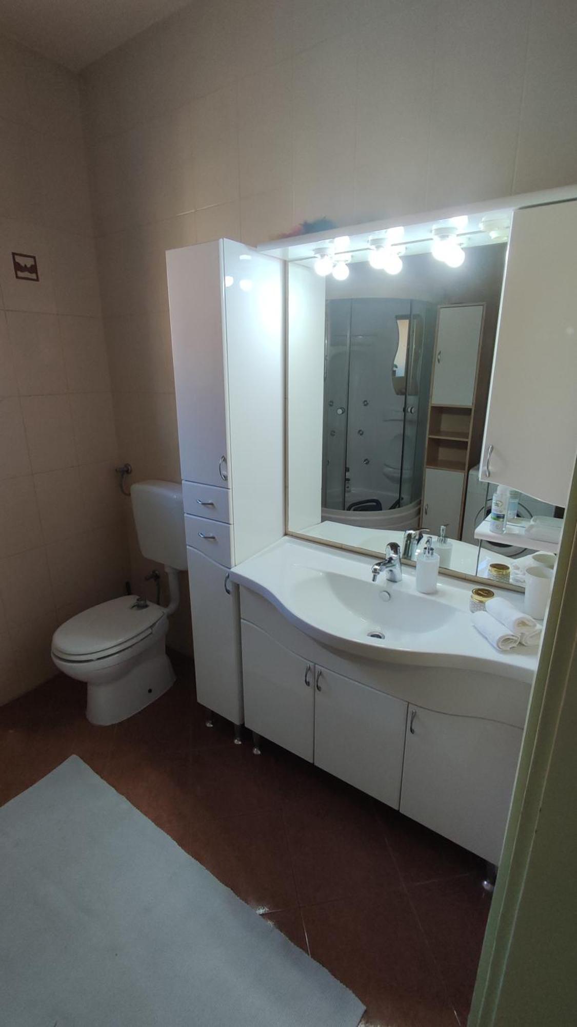 Ap Apartment Mostar Buitenkant foto